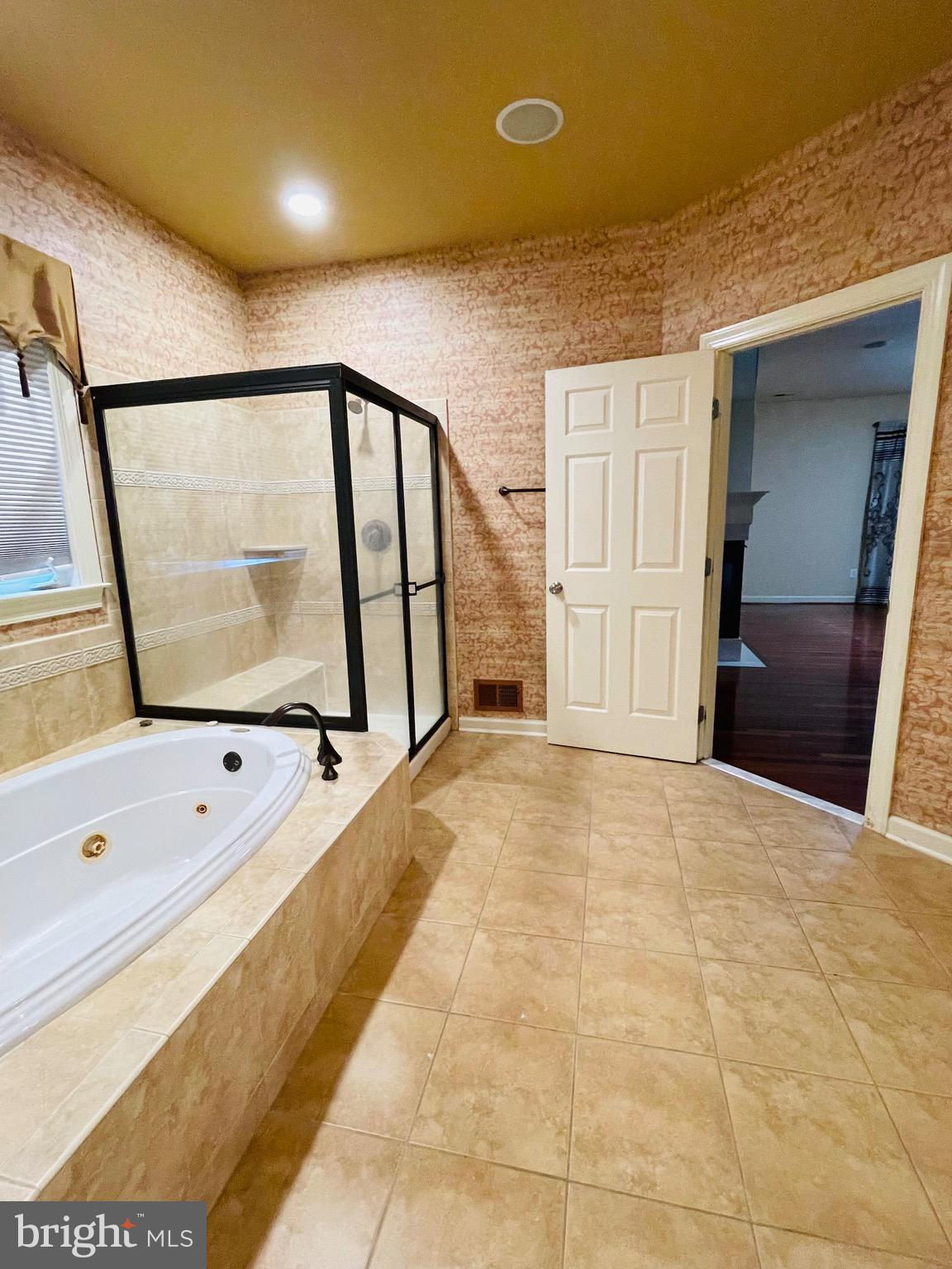 Real estate listing preview #25