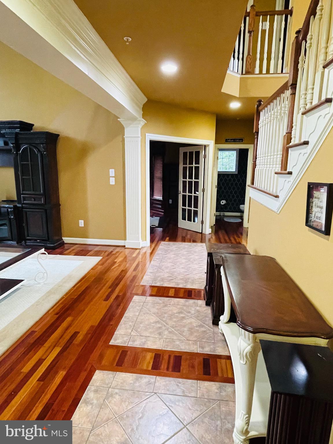 Real estate listing preview #14