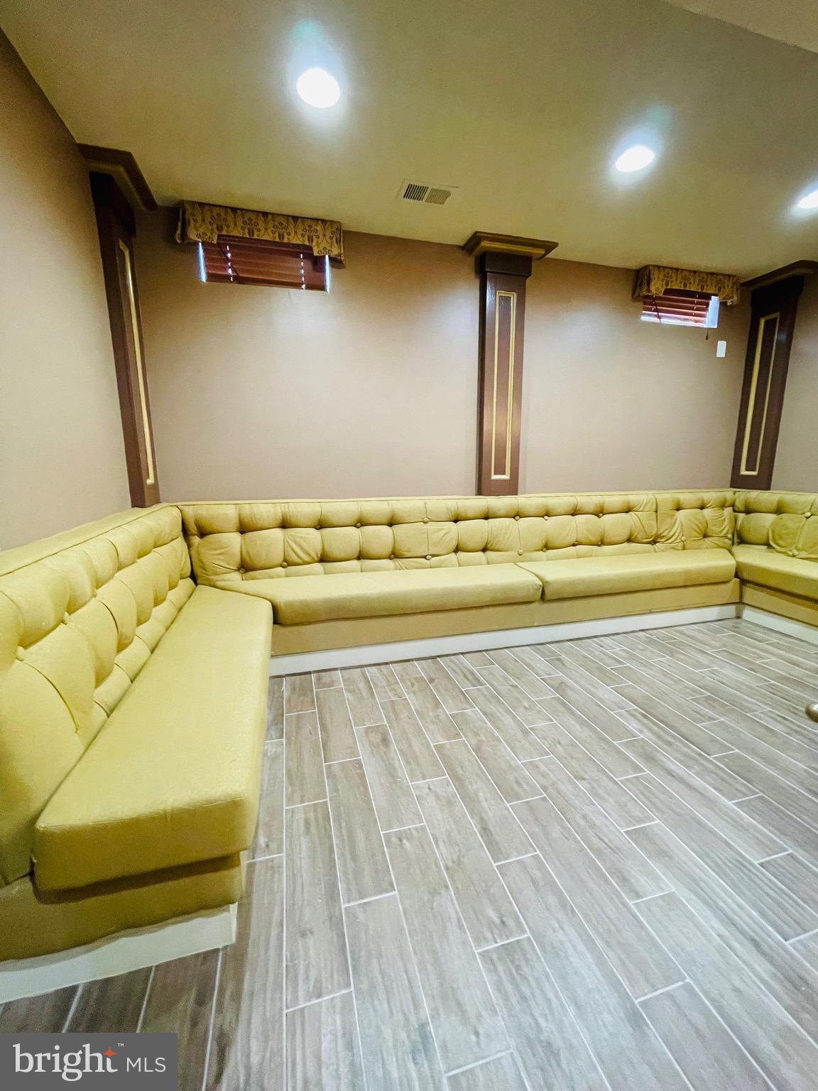 Real estate listing preview #55