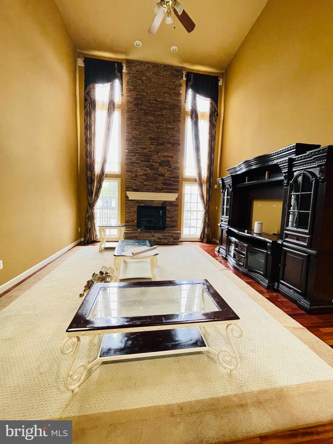 Real estate listing preview #15