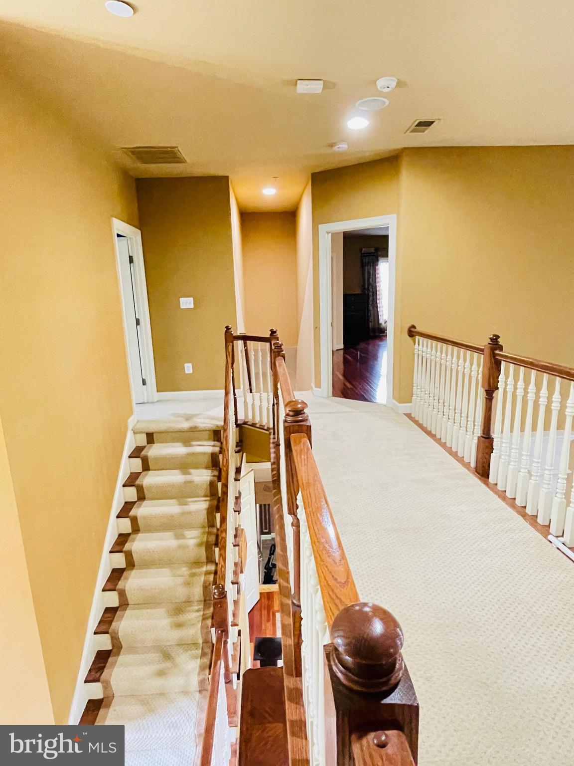 Real estate listing preview #34