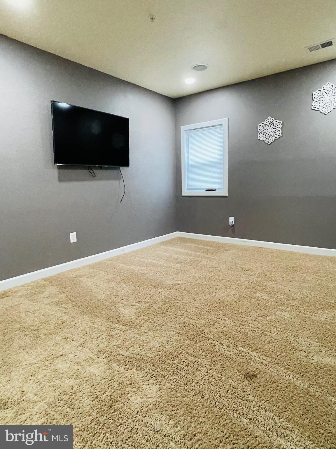 Real estate listing preview #48