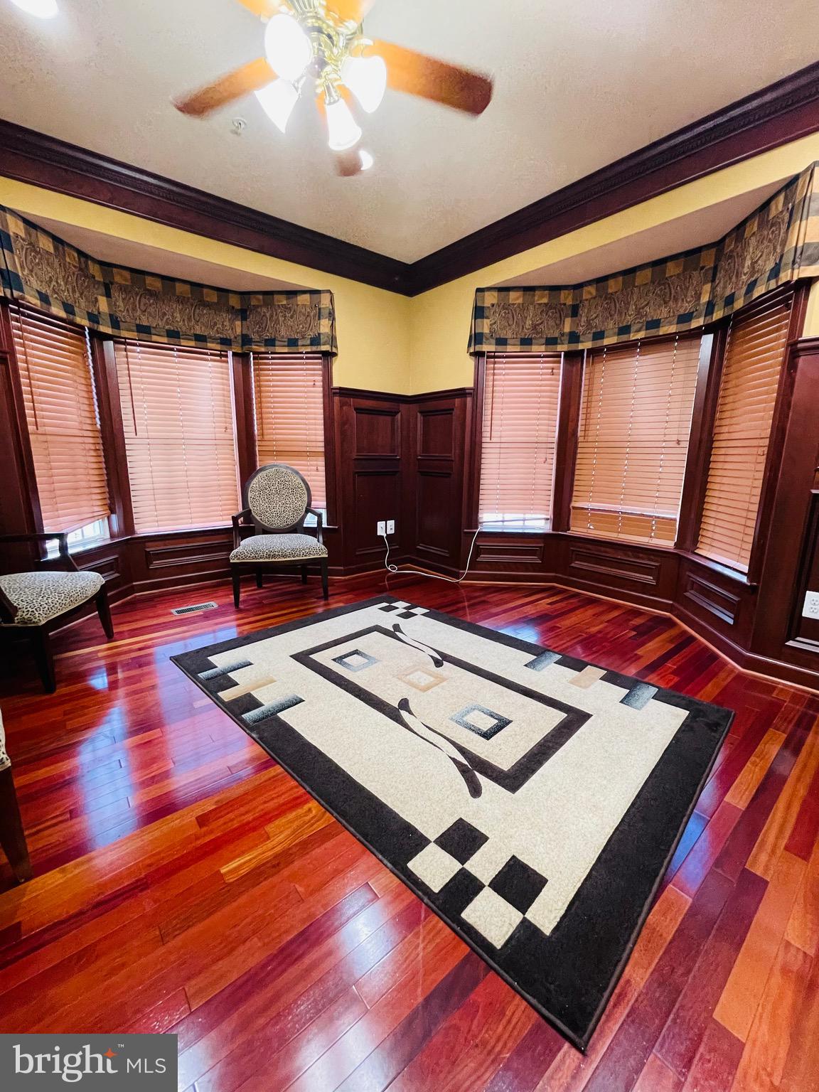 Real estate listing preview #8