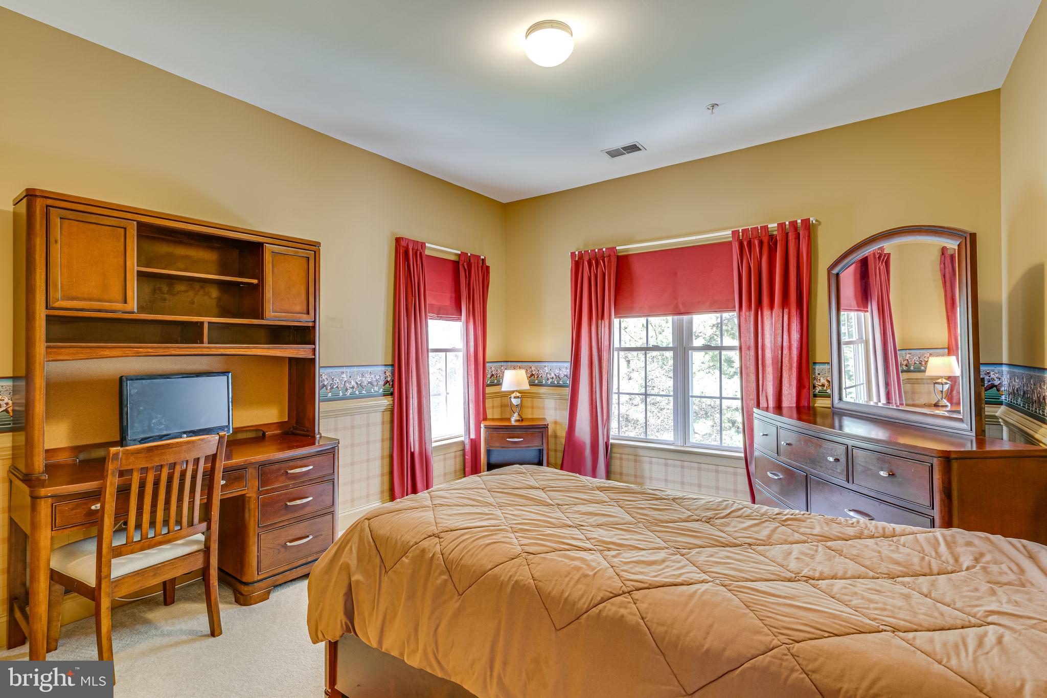 Real estate listing preview #32