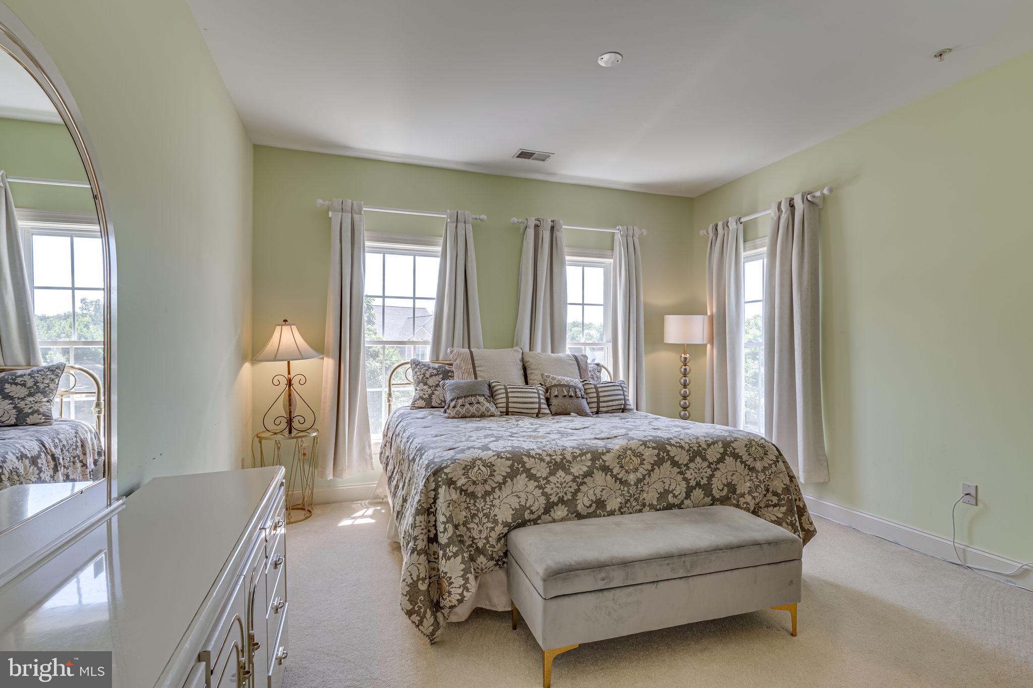 Real estate listing preview #28