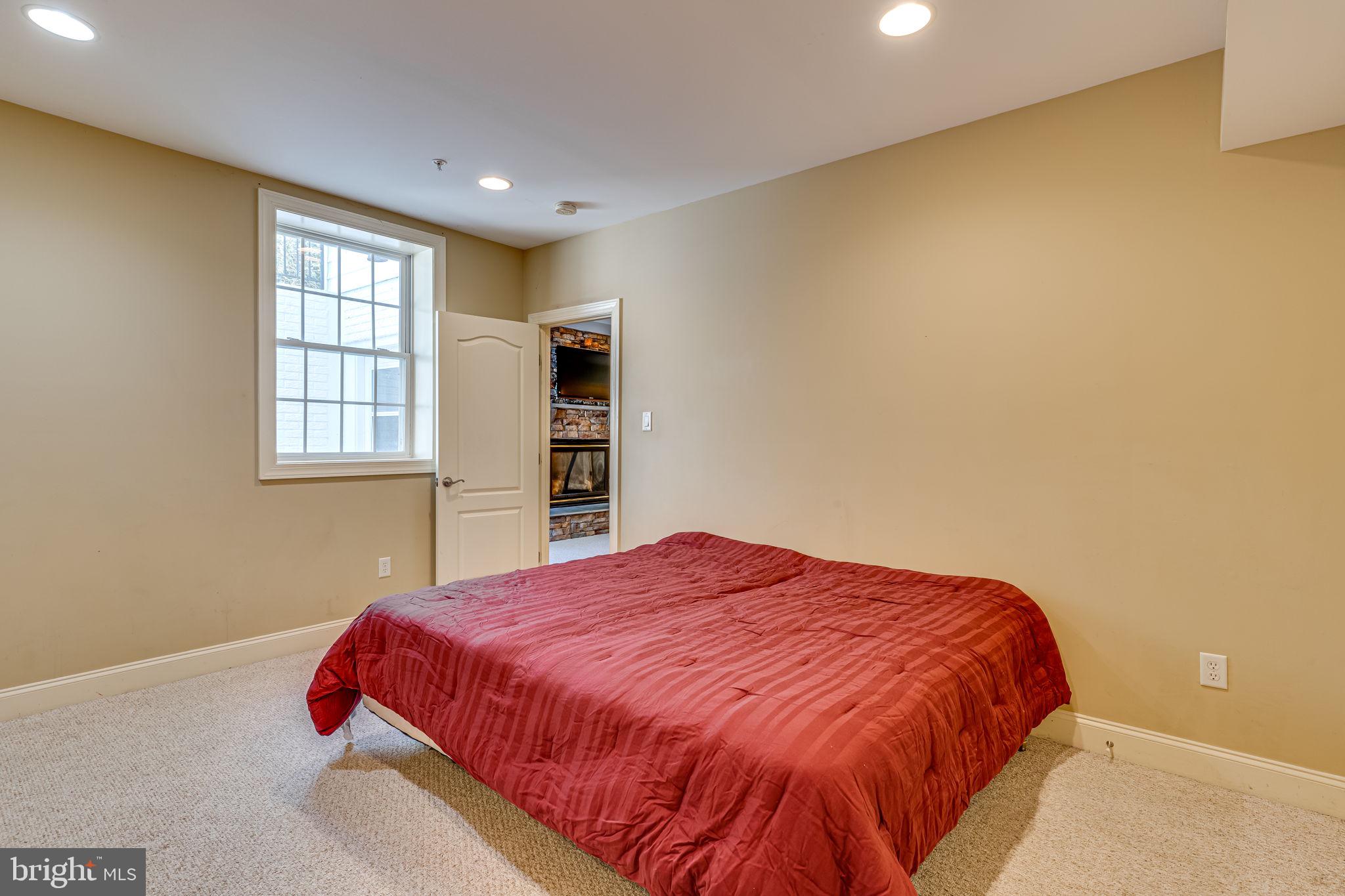 Real estate listing preview #47