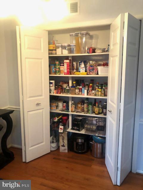 Real estate listing preview #14