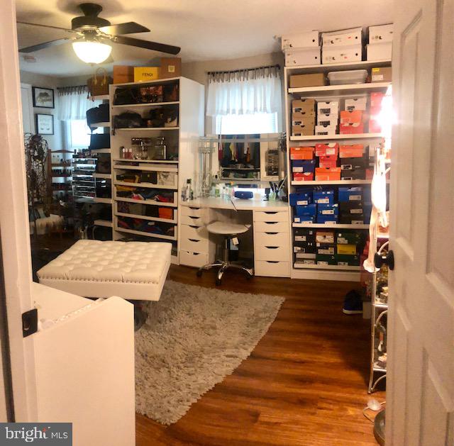 Real estate listing preview #24