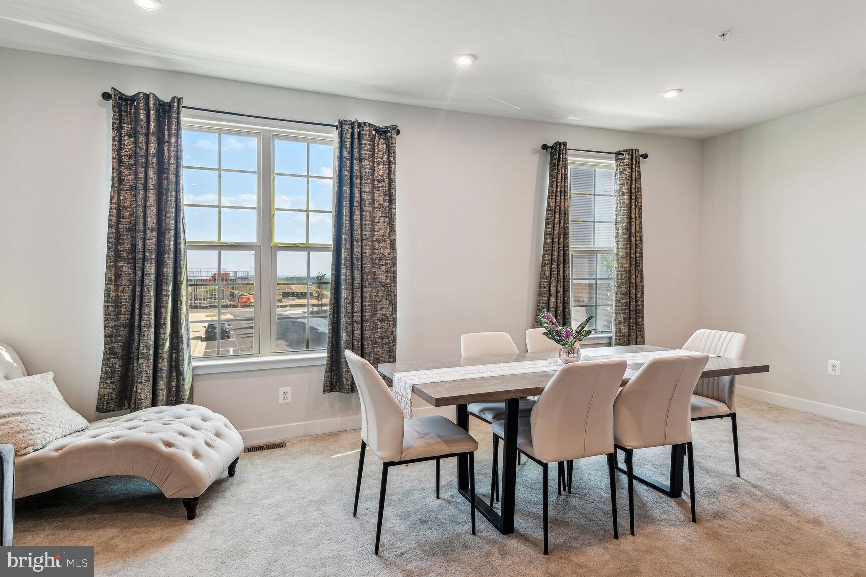 Real estate listing preview #6