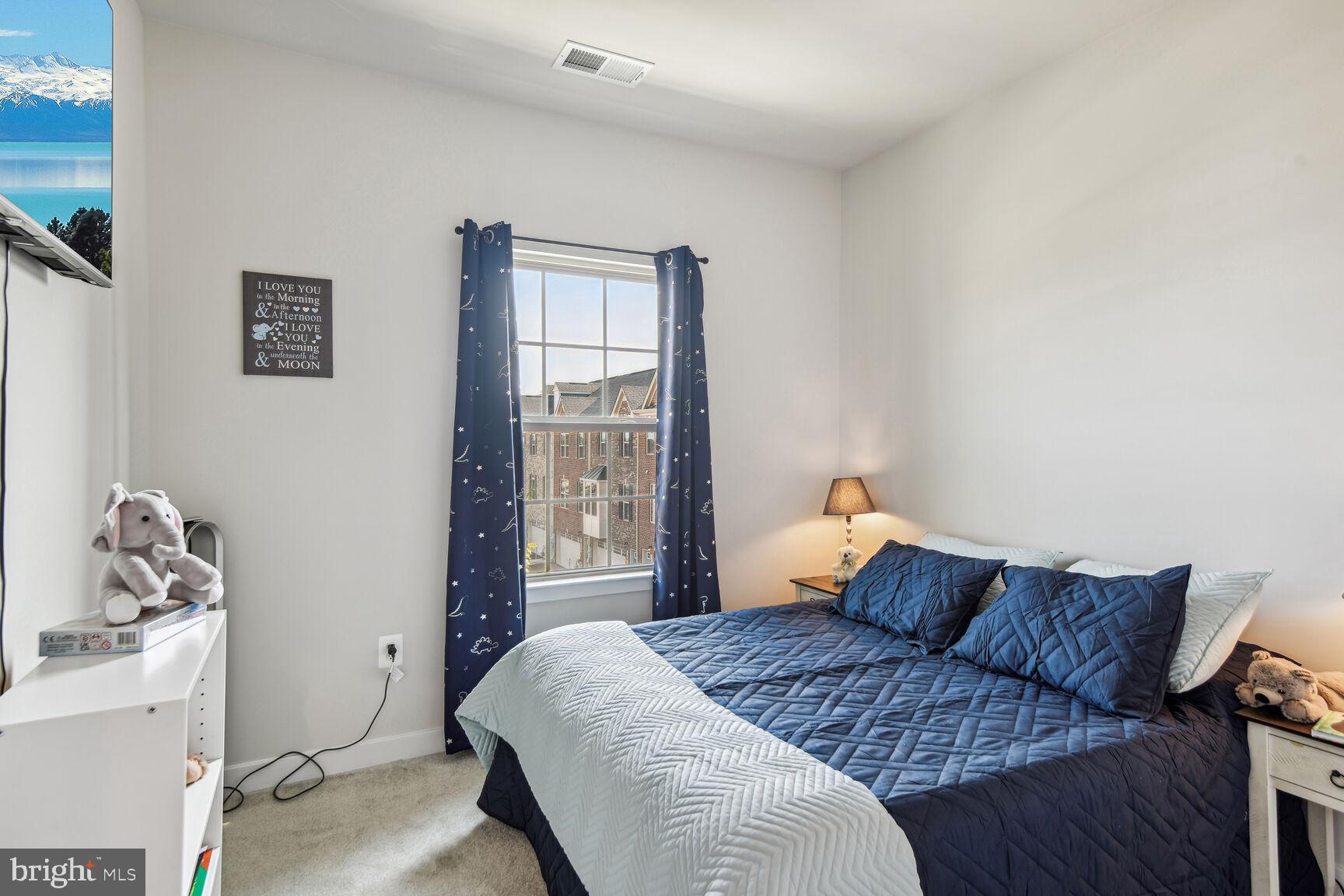 Real estate listing preview #14