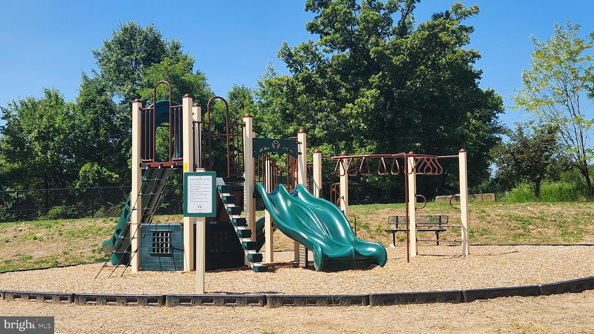 Real estate listing preview #25