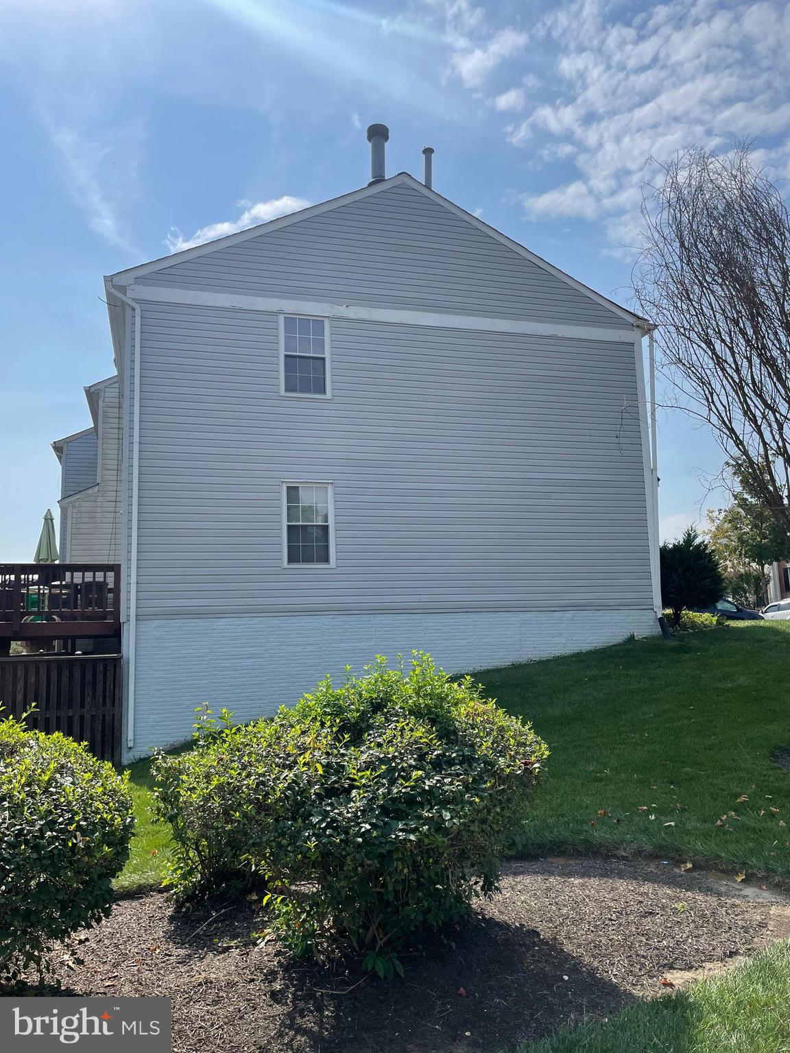 Real estate listing preview #2