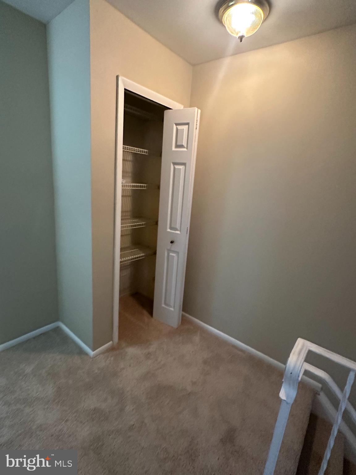 Real estate listing preview #14