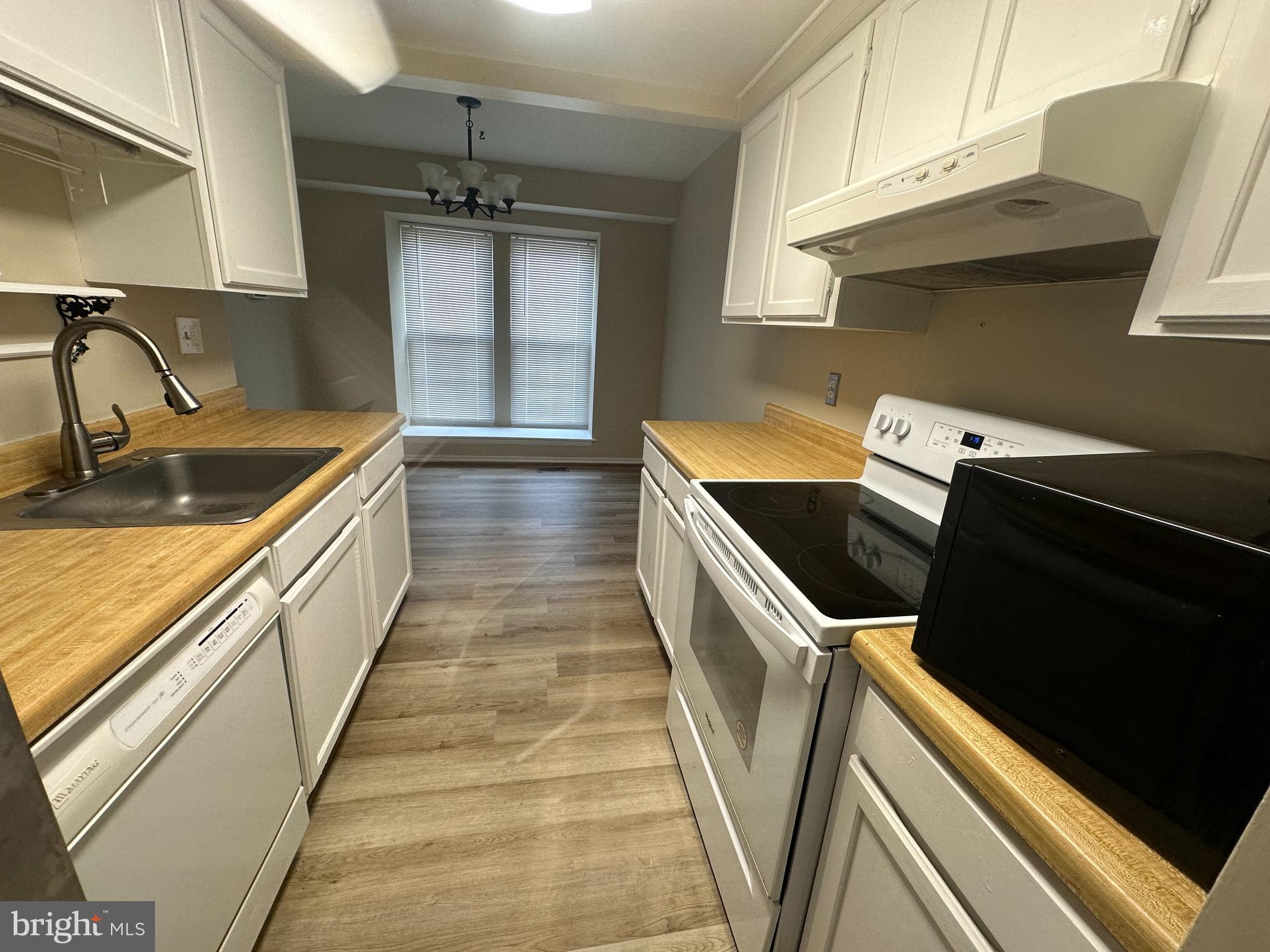 Real estate listing preview #9