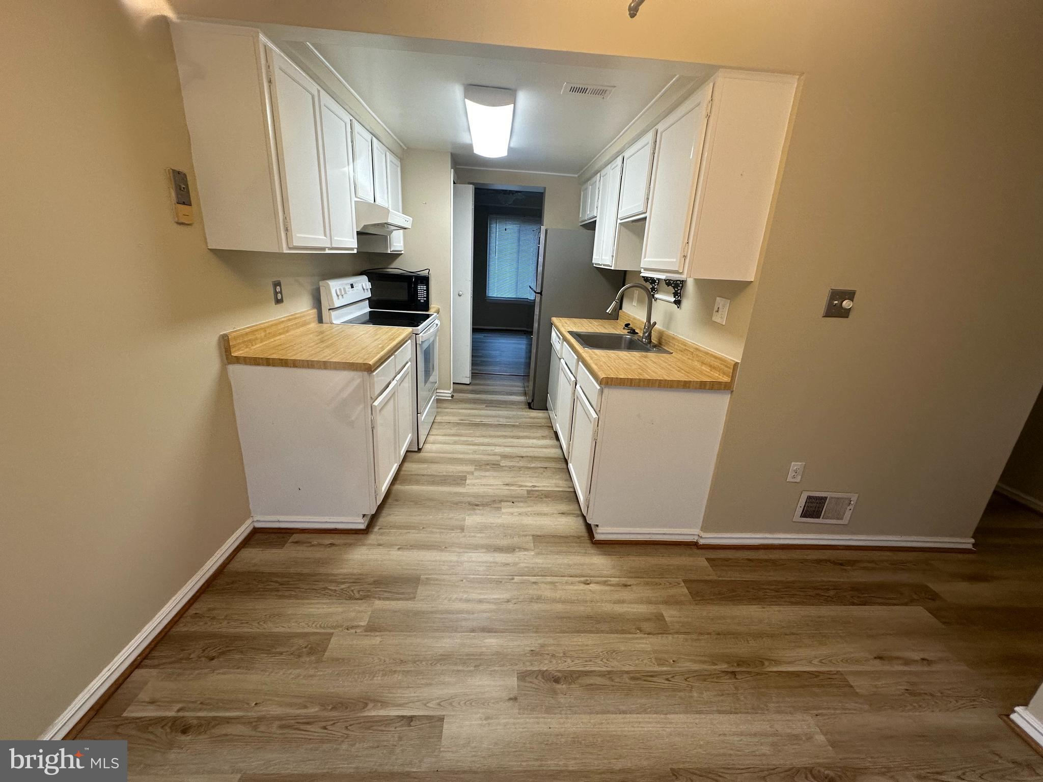 Real estate listing preview #6