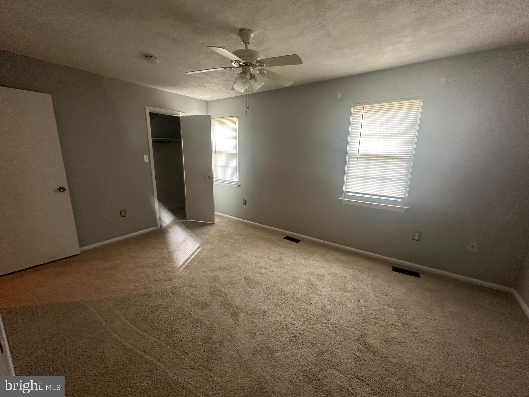 Real estate listing preview #10