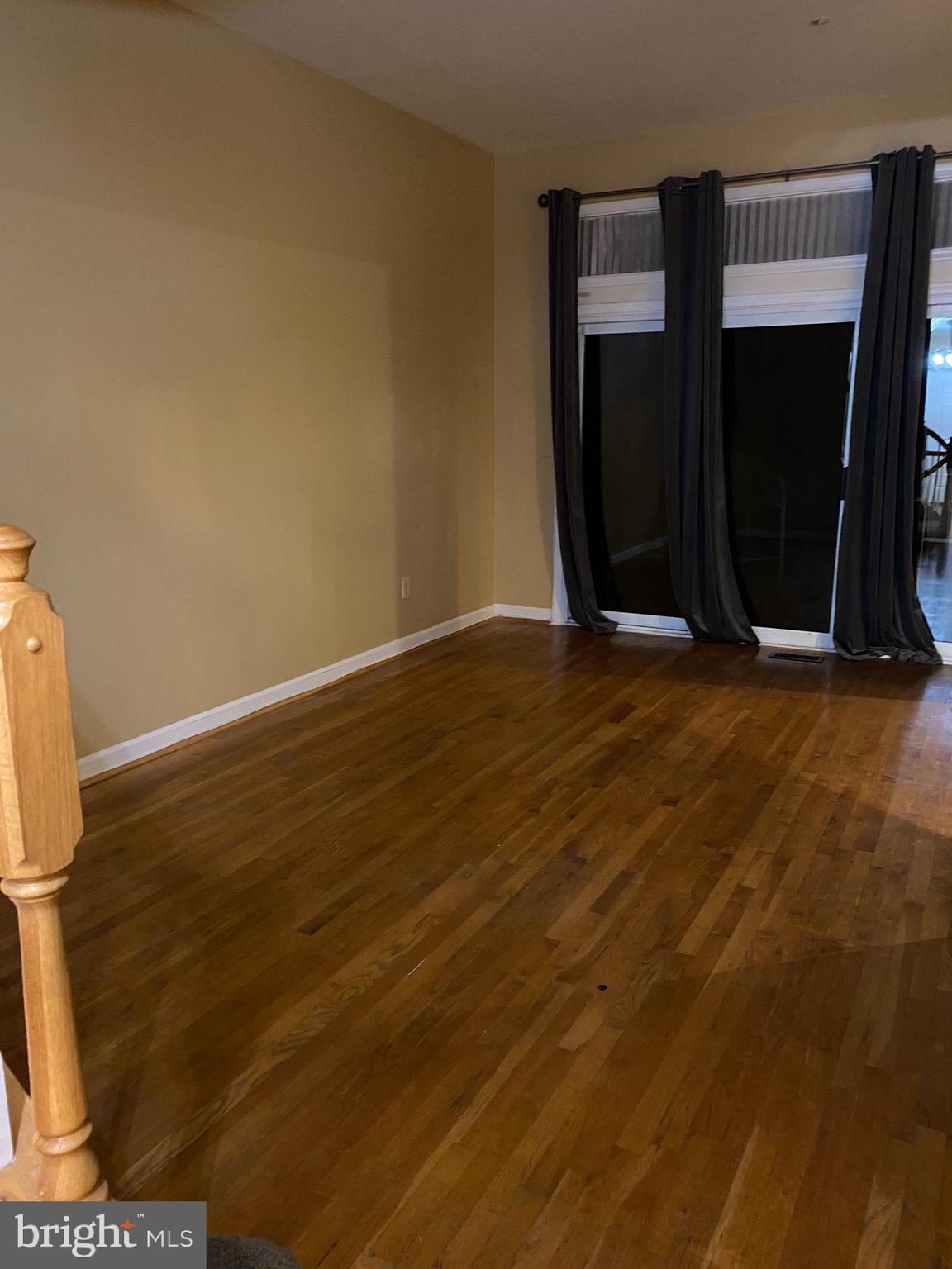 Real estate listing preview #9