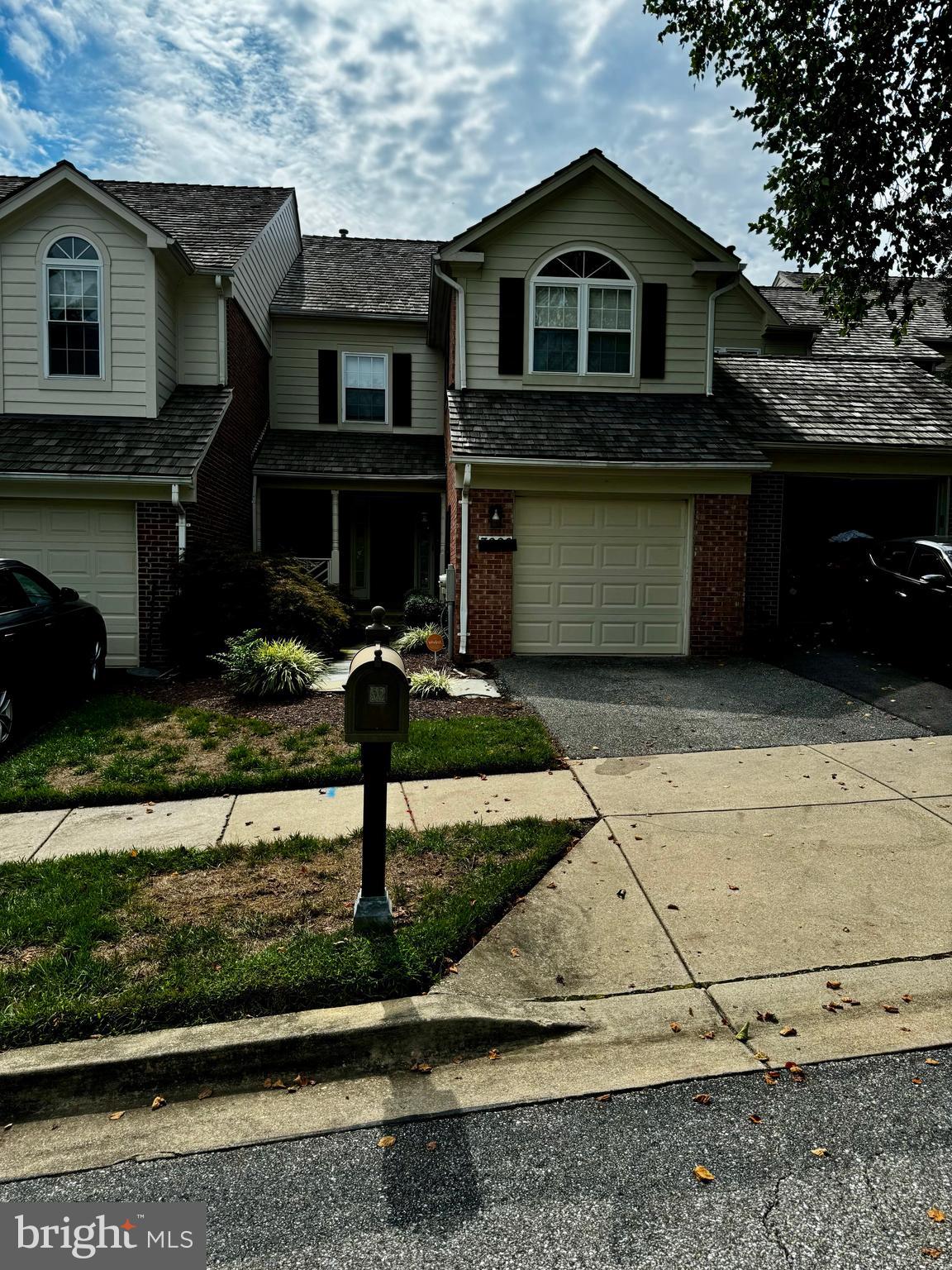 Real estate listing preview #1