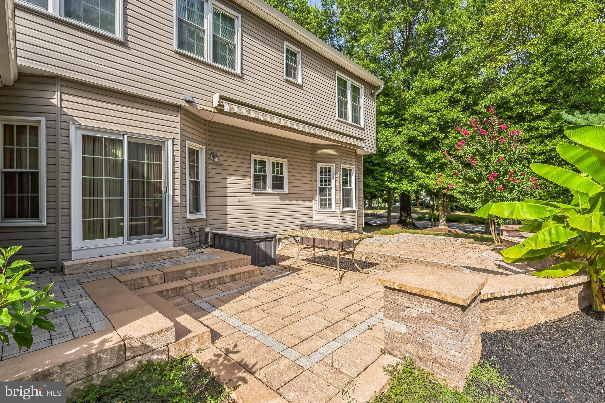 Real estate listing preview #14