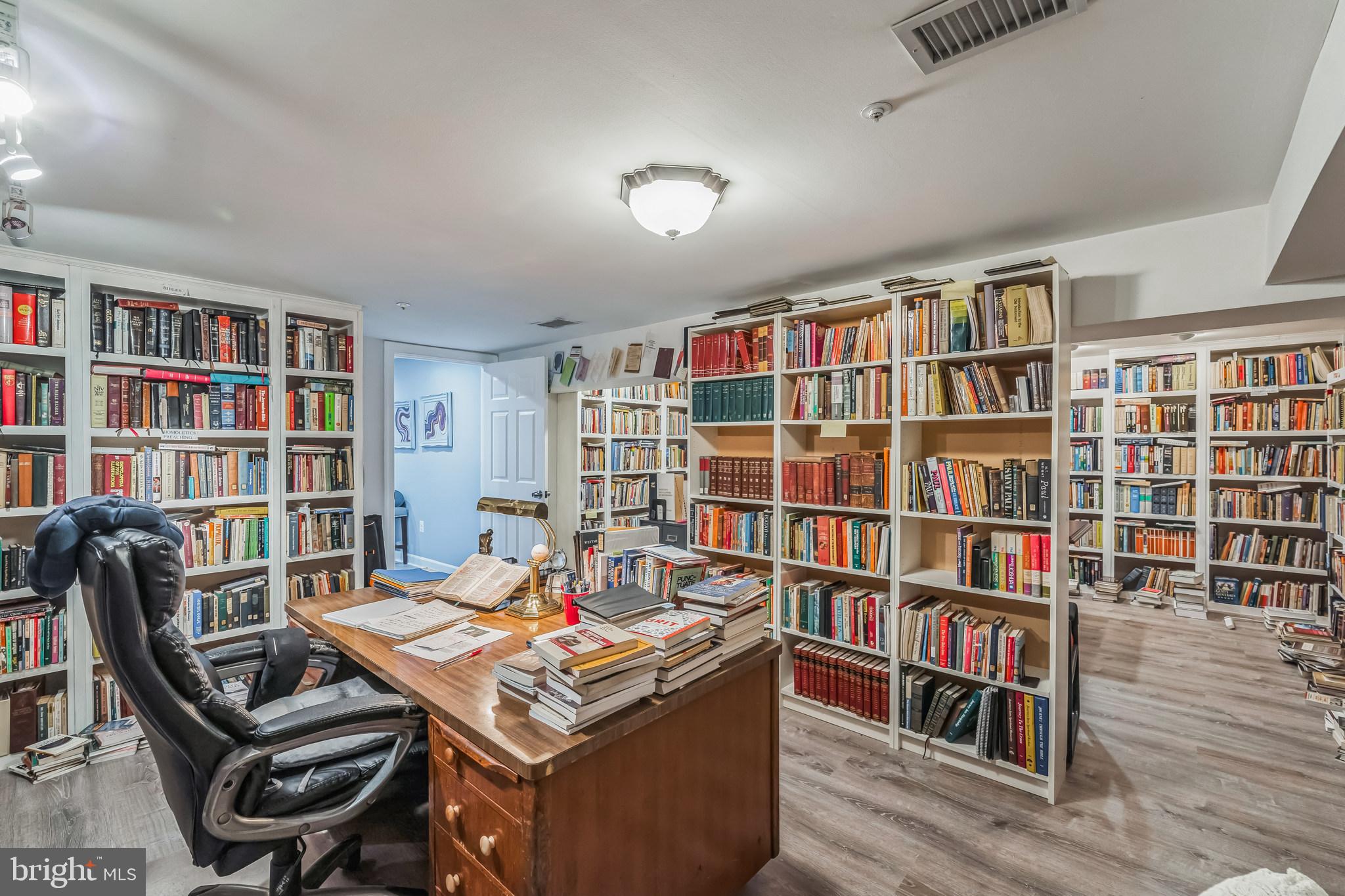 Real estate listing preview #38