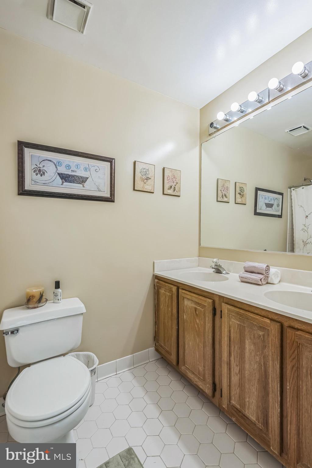 Real estate listing preview #29