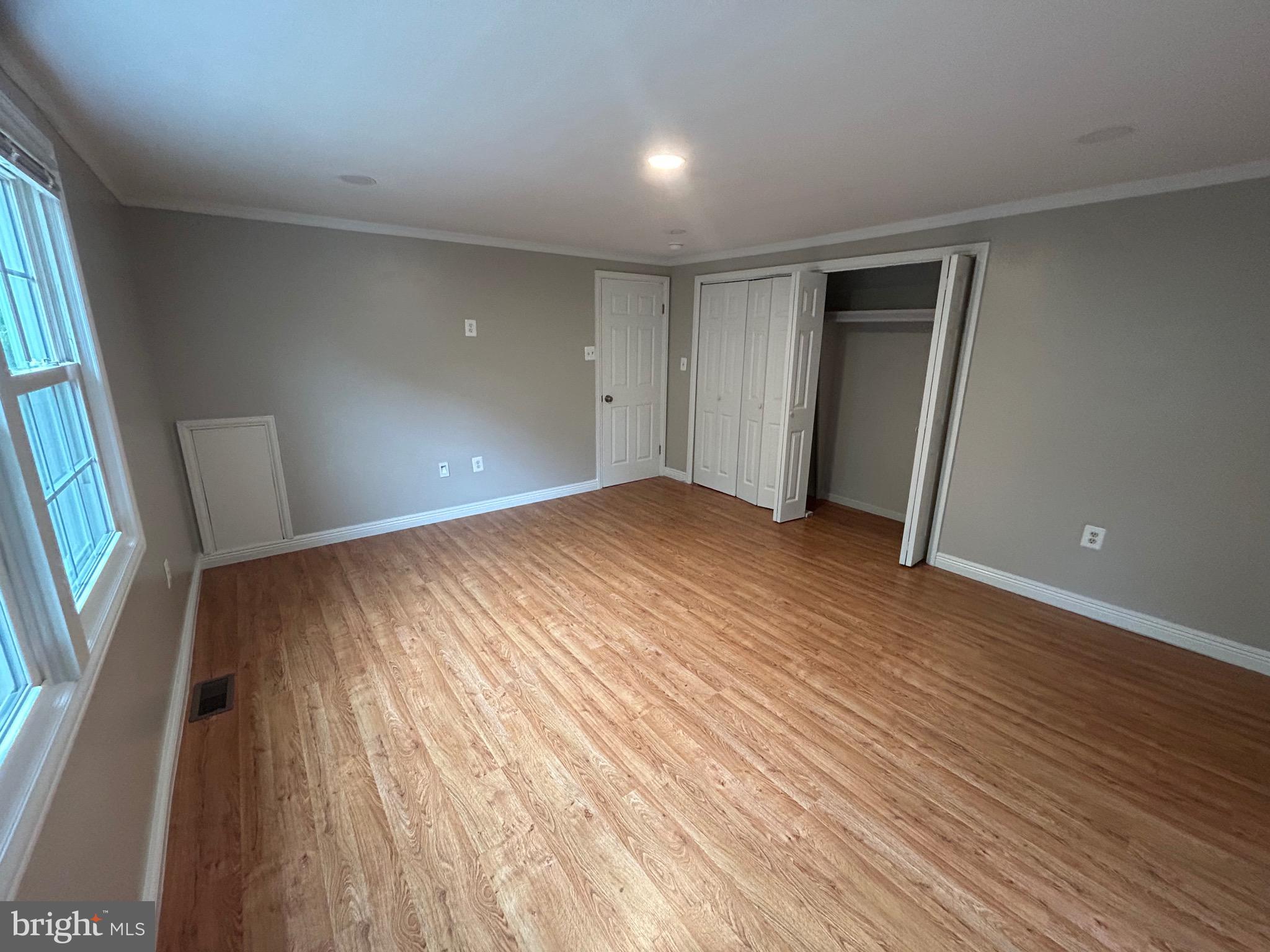 Real estate listing preview #11