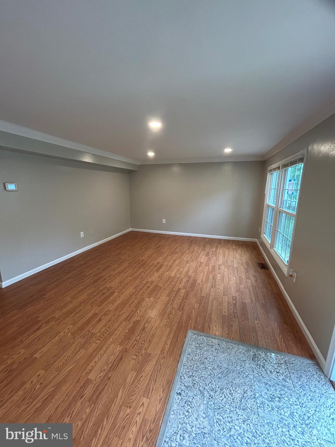 Real estate listing preview #2