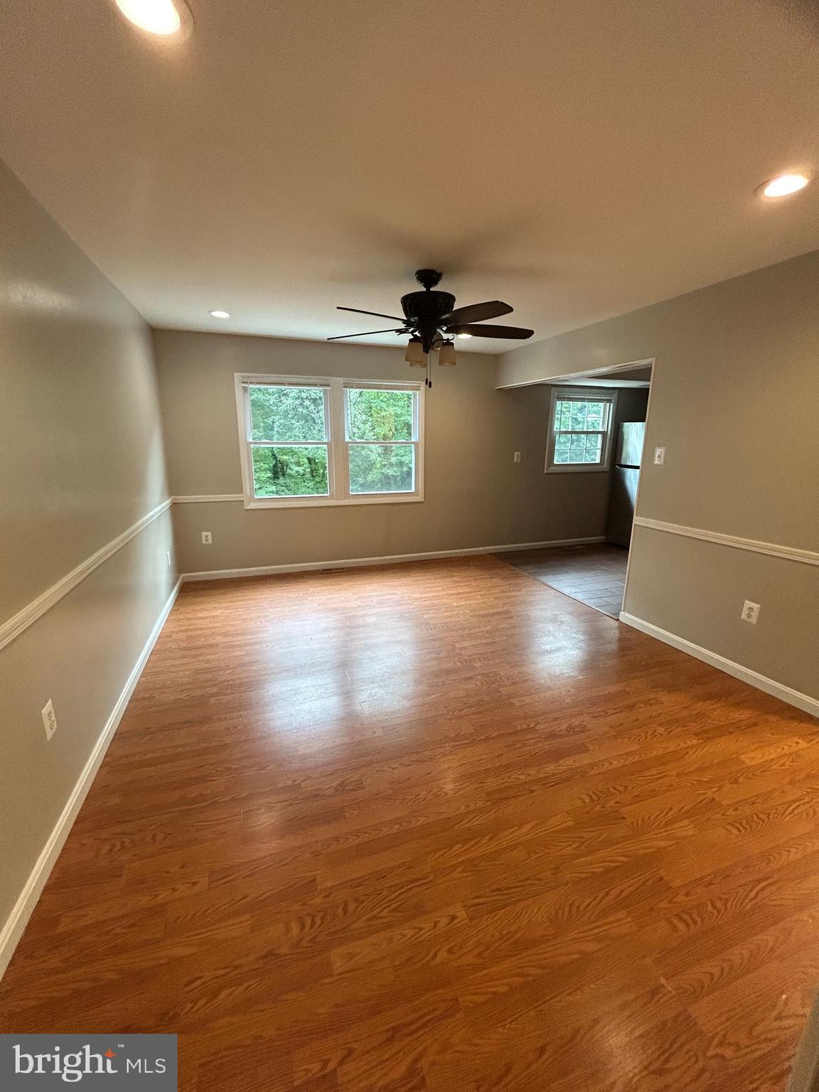 Real estate listing preview #3