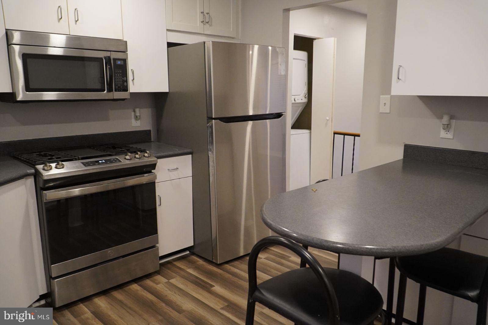 Real estate listing preview #14