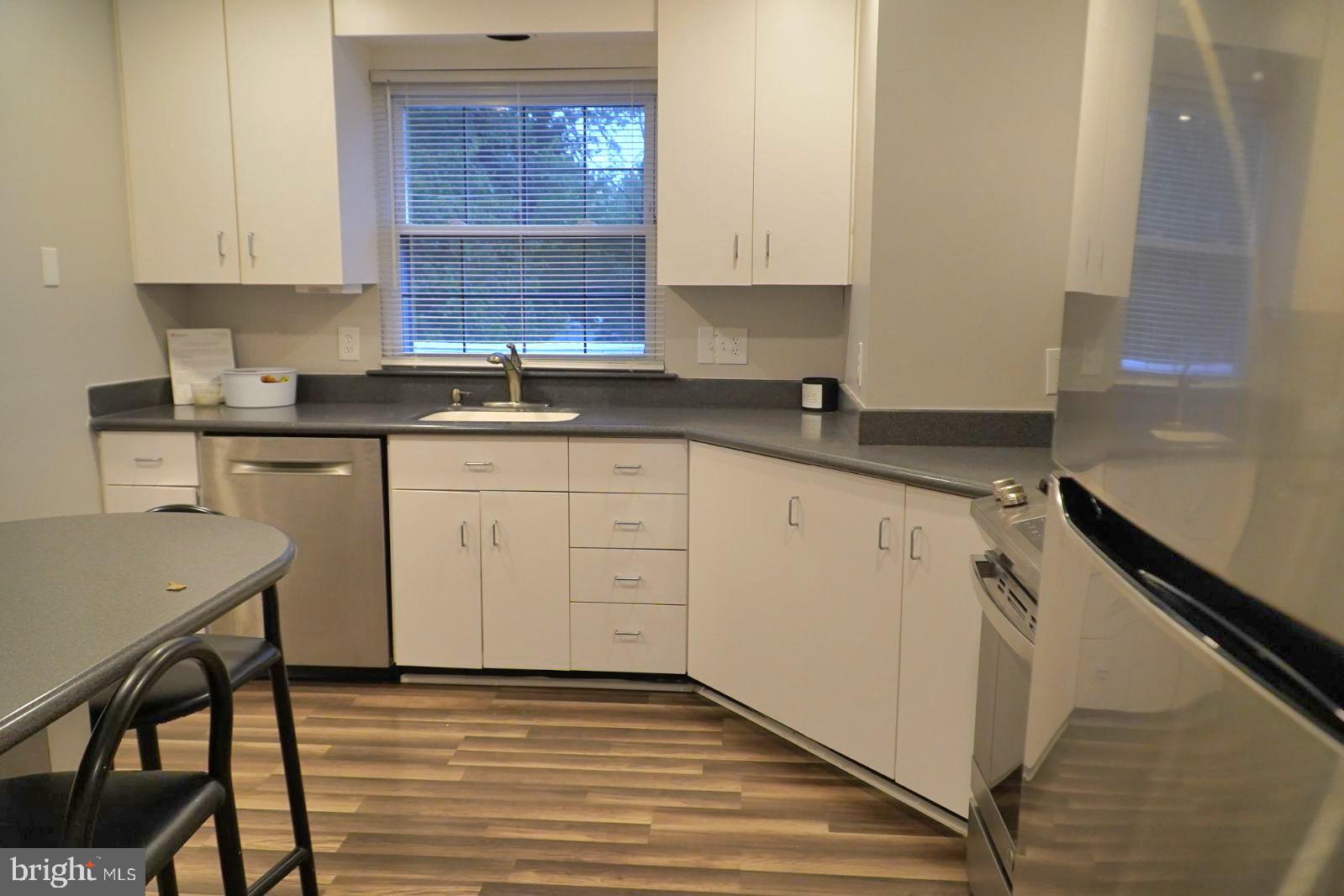 Real estate listing preview #13