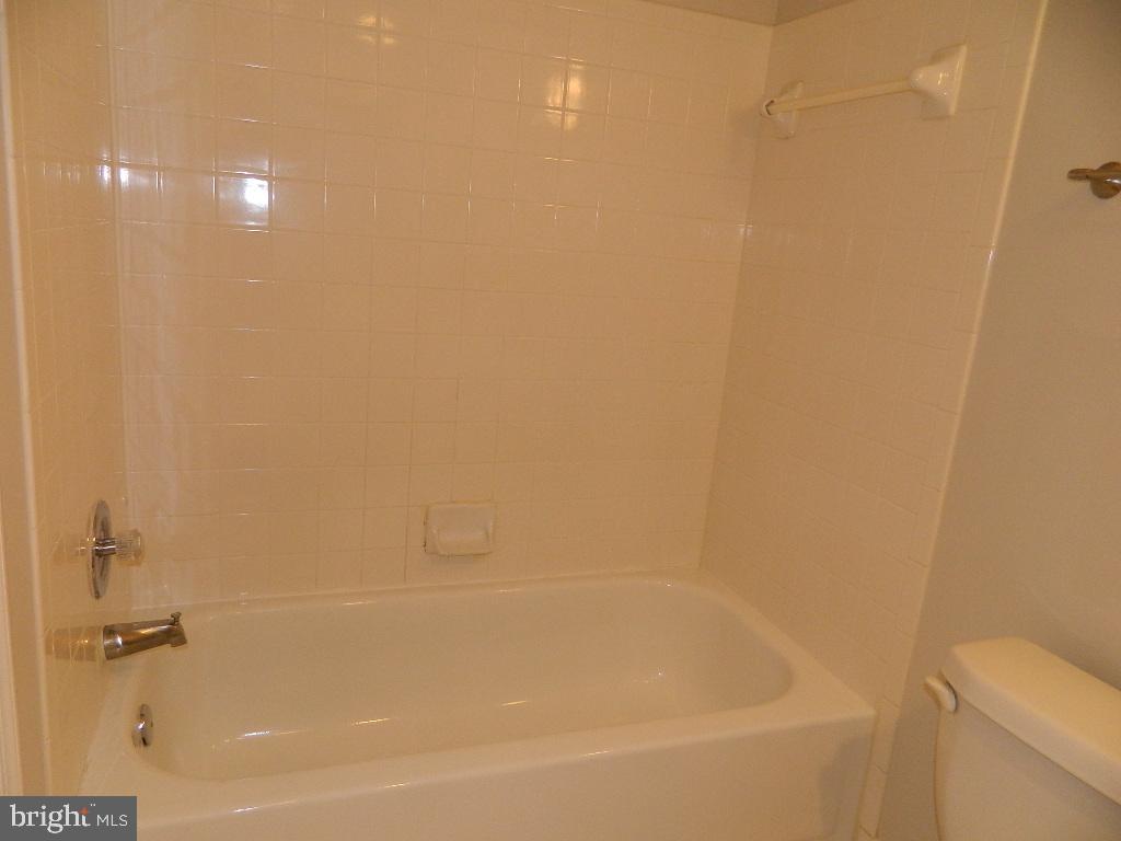 Real estate listing preview #11