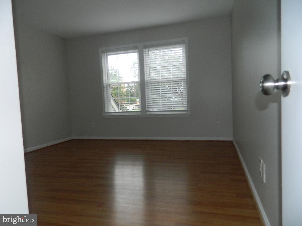 Real estate listing preview #5