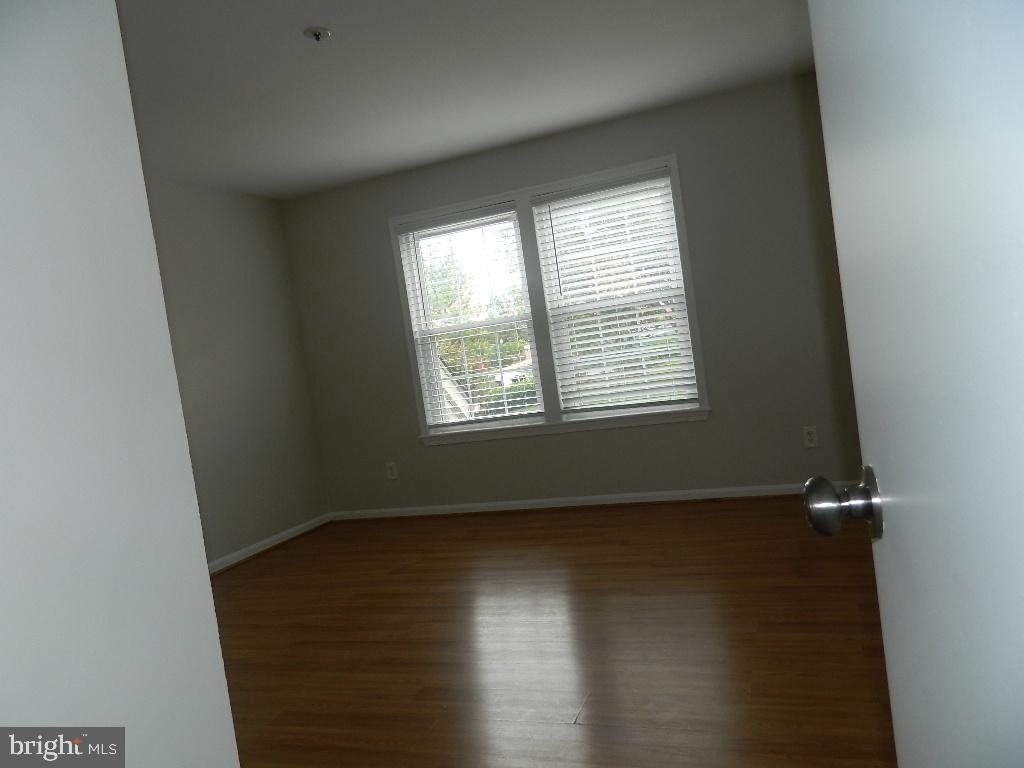 Real estate listing preview #14