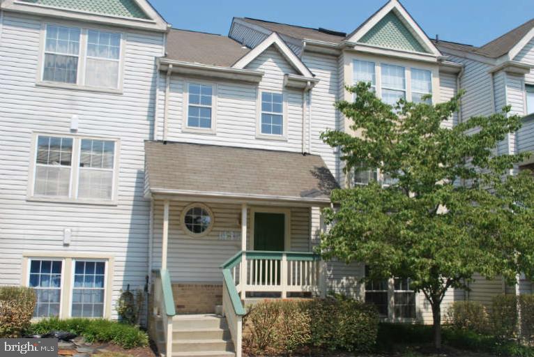 Real estate listing preview #1