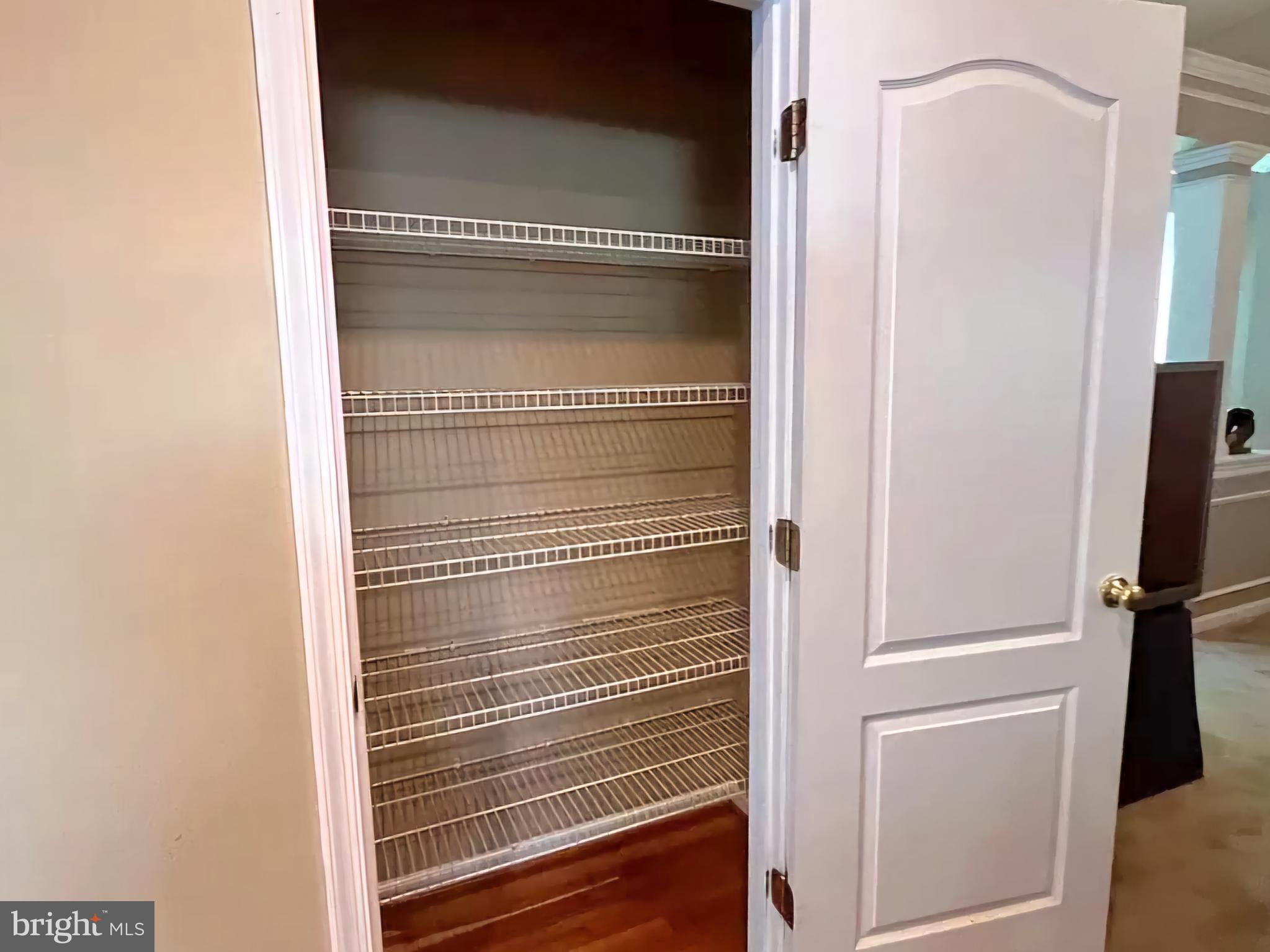 Real estate listing preview #8