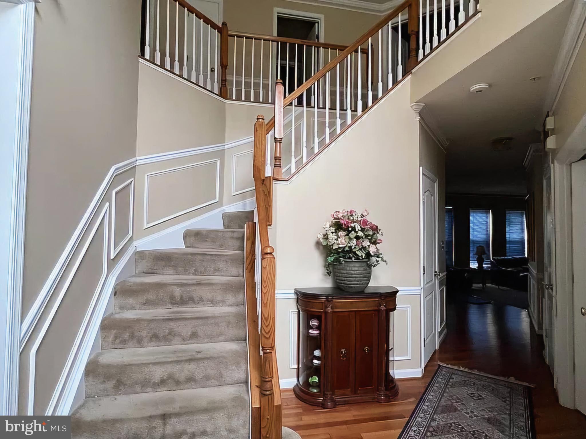 Real estate listing preview #4