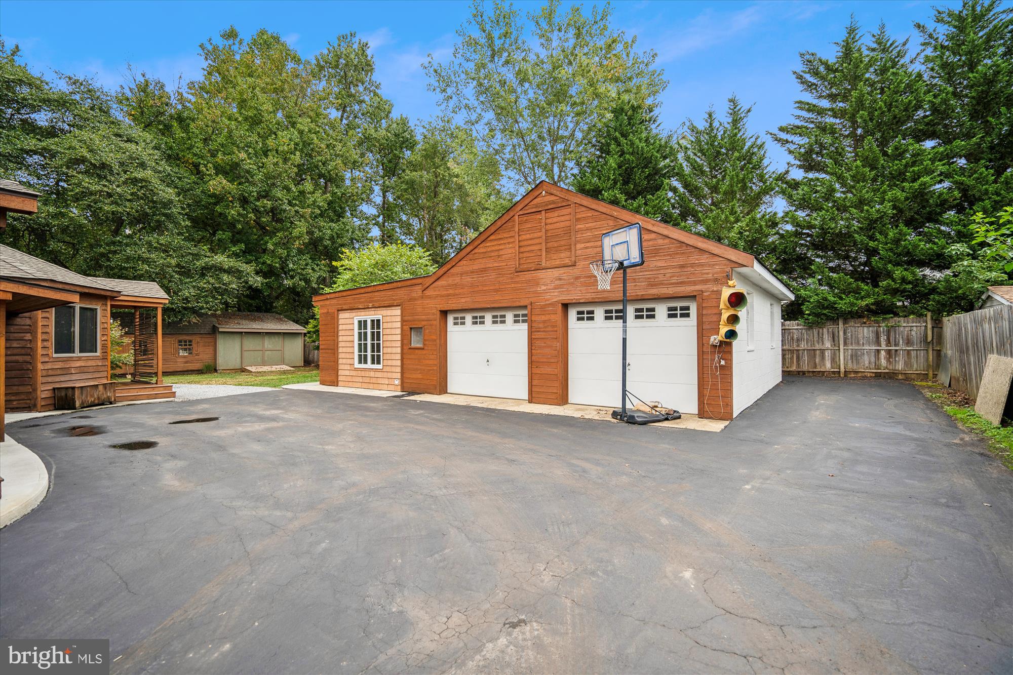 Real estate listing preview #27