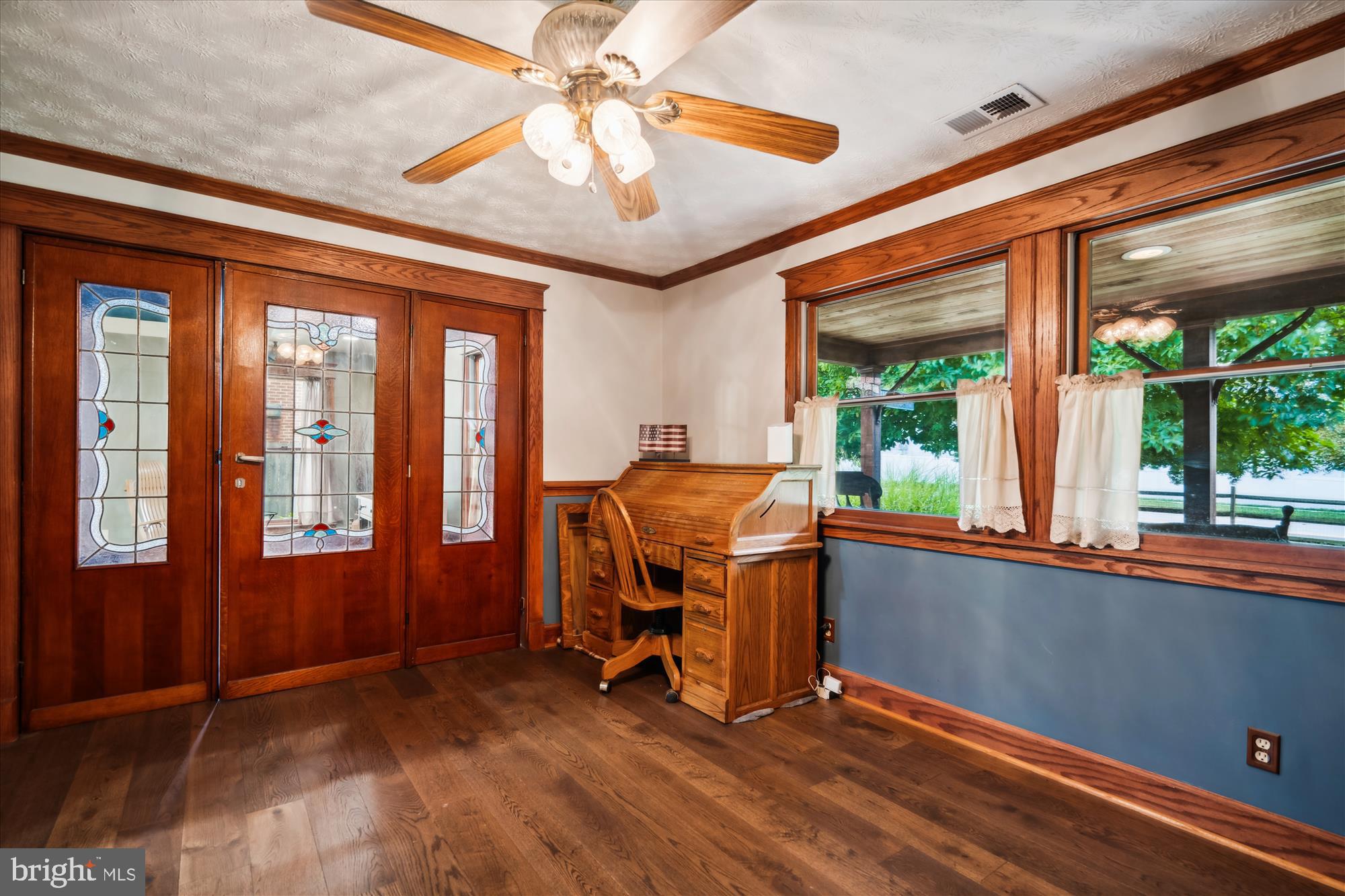 Real estate listing preview #6