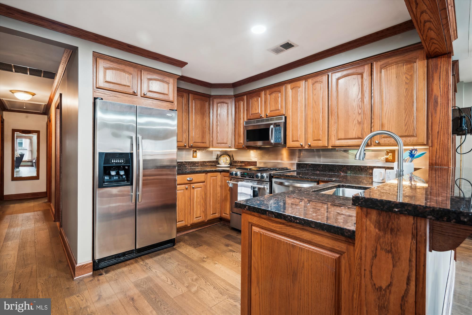 Real estate listing preview #15