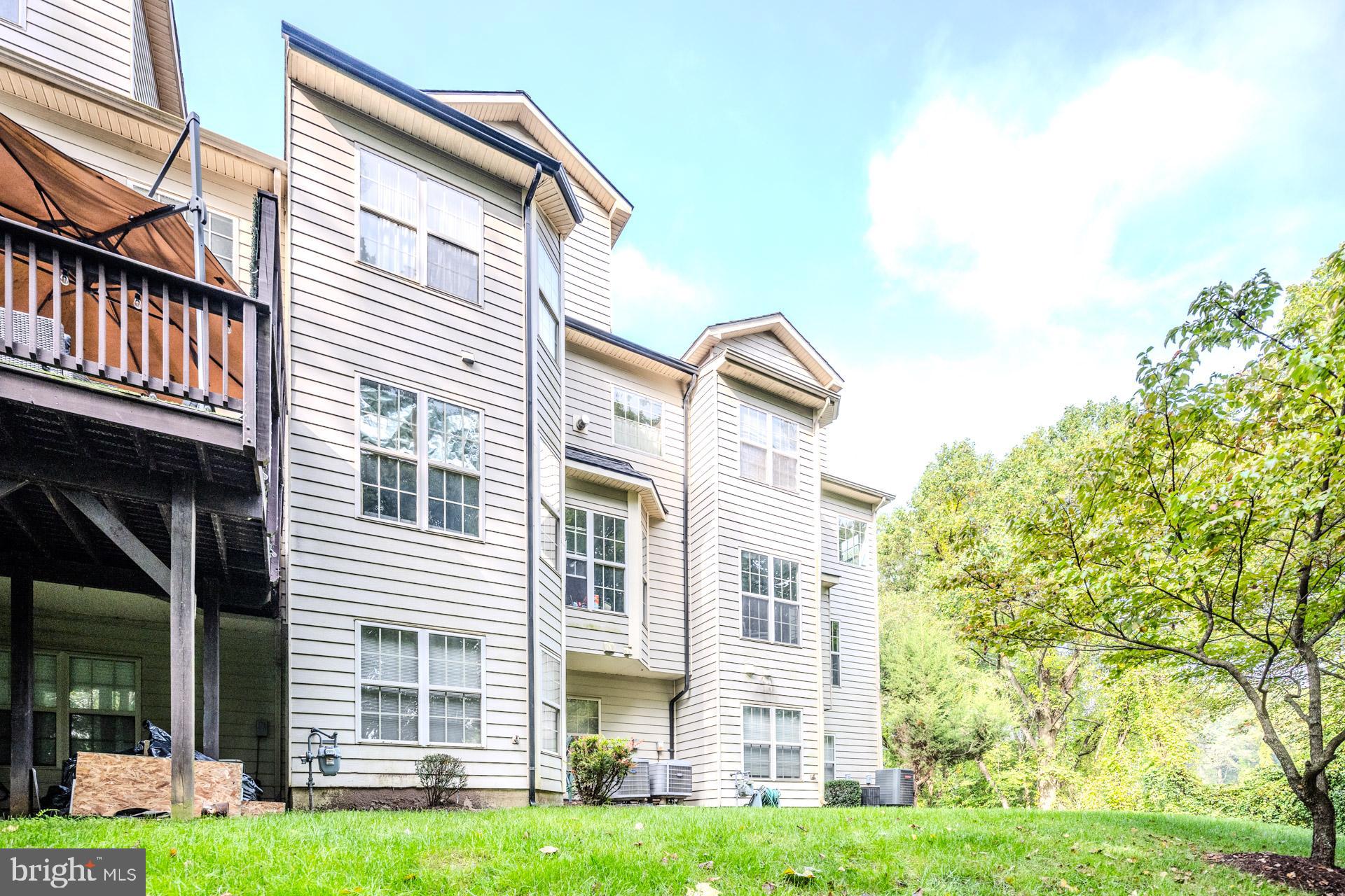 Real estate listing preview #9