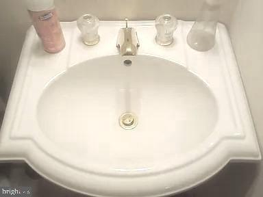 Real estate listing preview #18