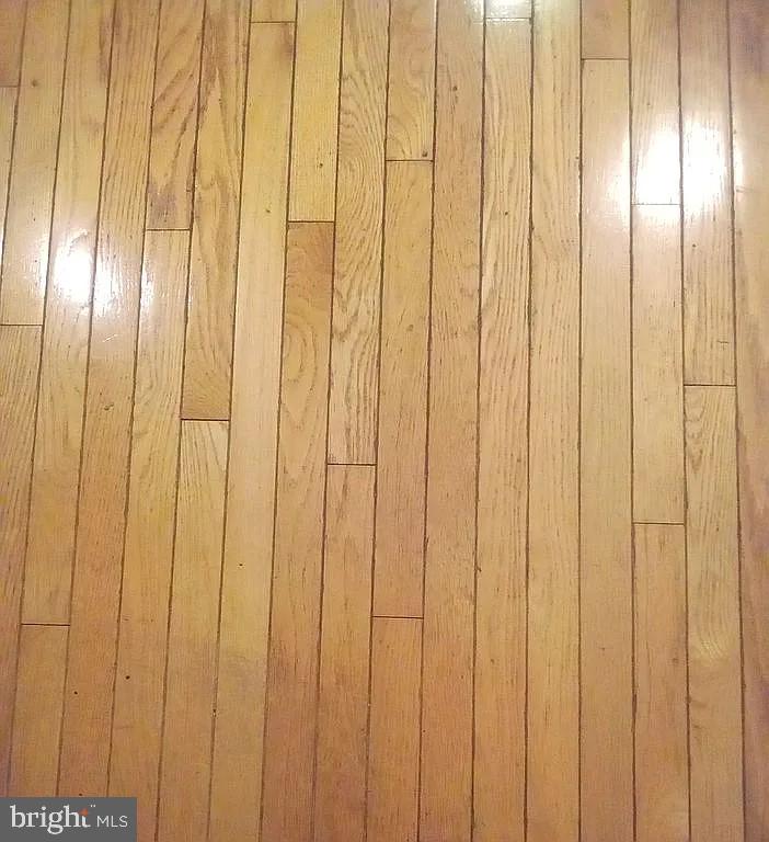 Real estate listing preview #12