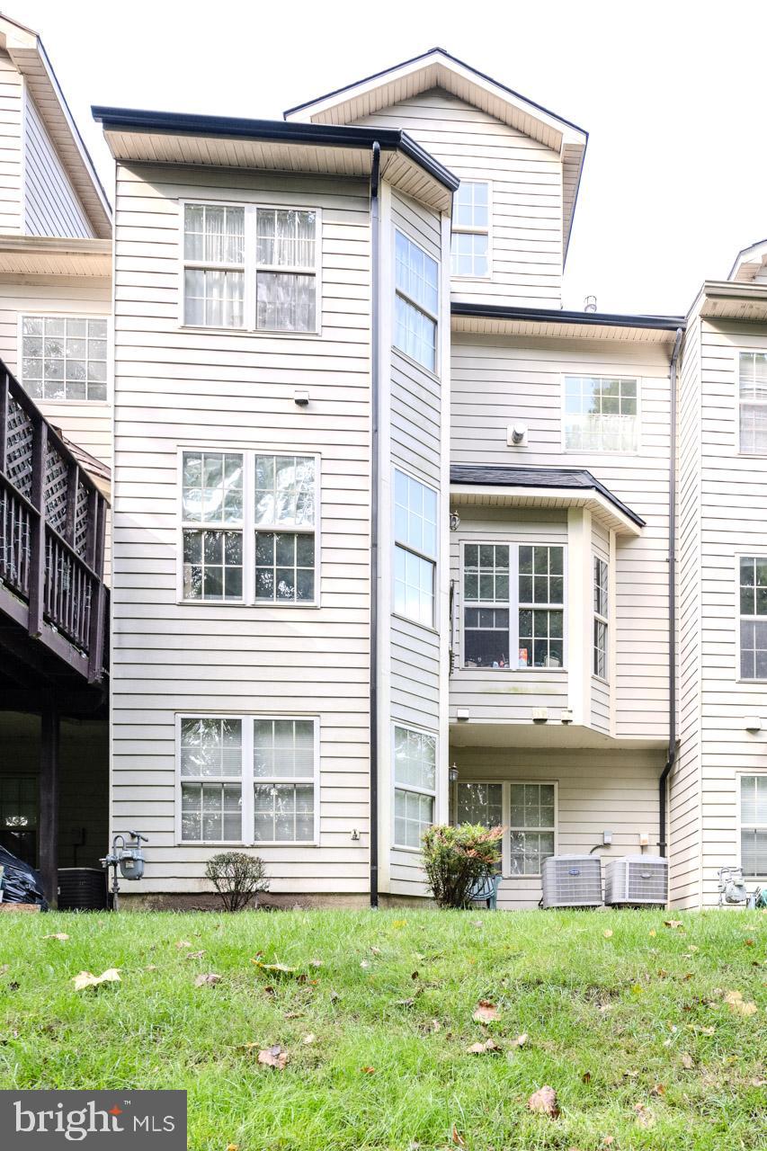 Real estate listing preview #8