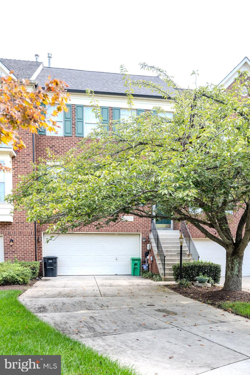 Real estate listing preview #4