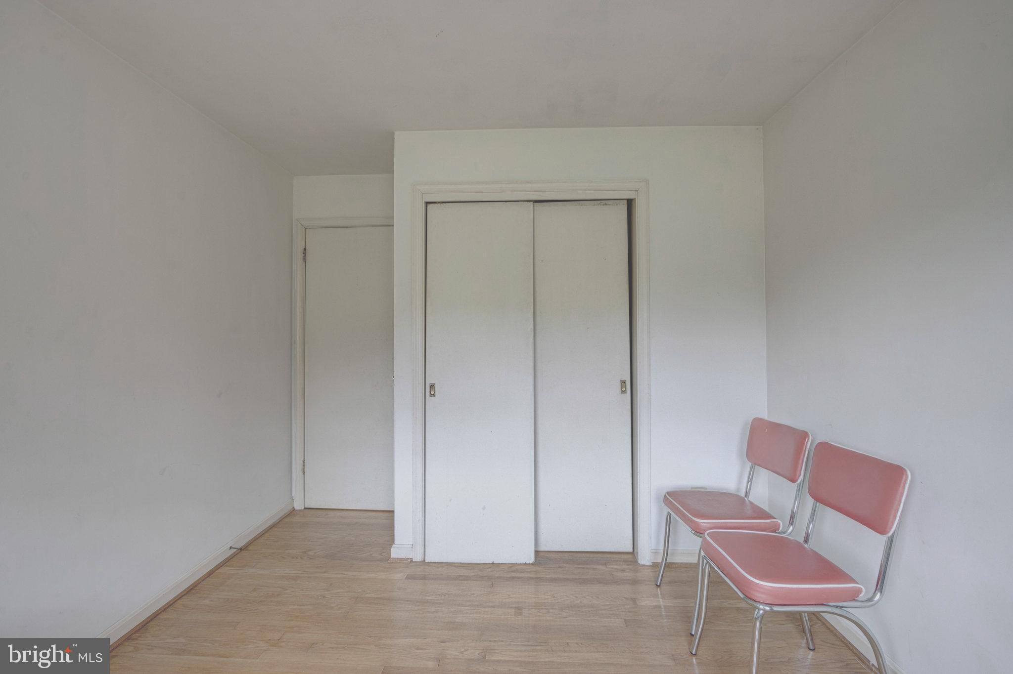 Real estate listing preview #9