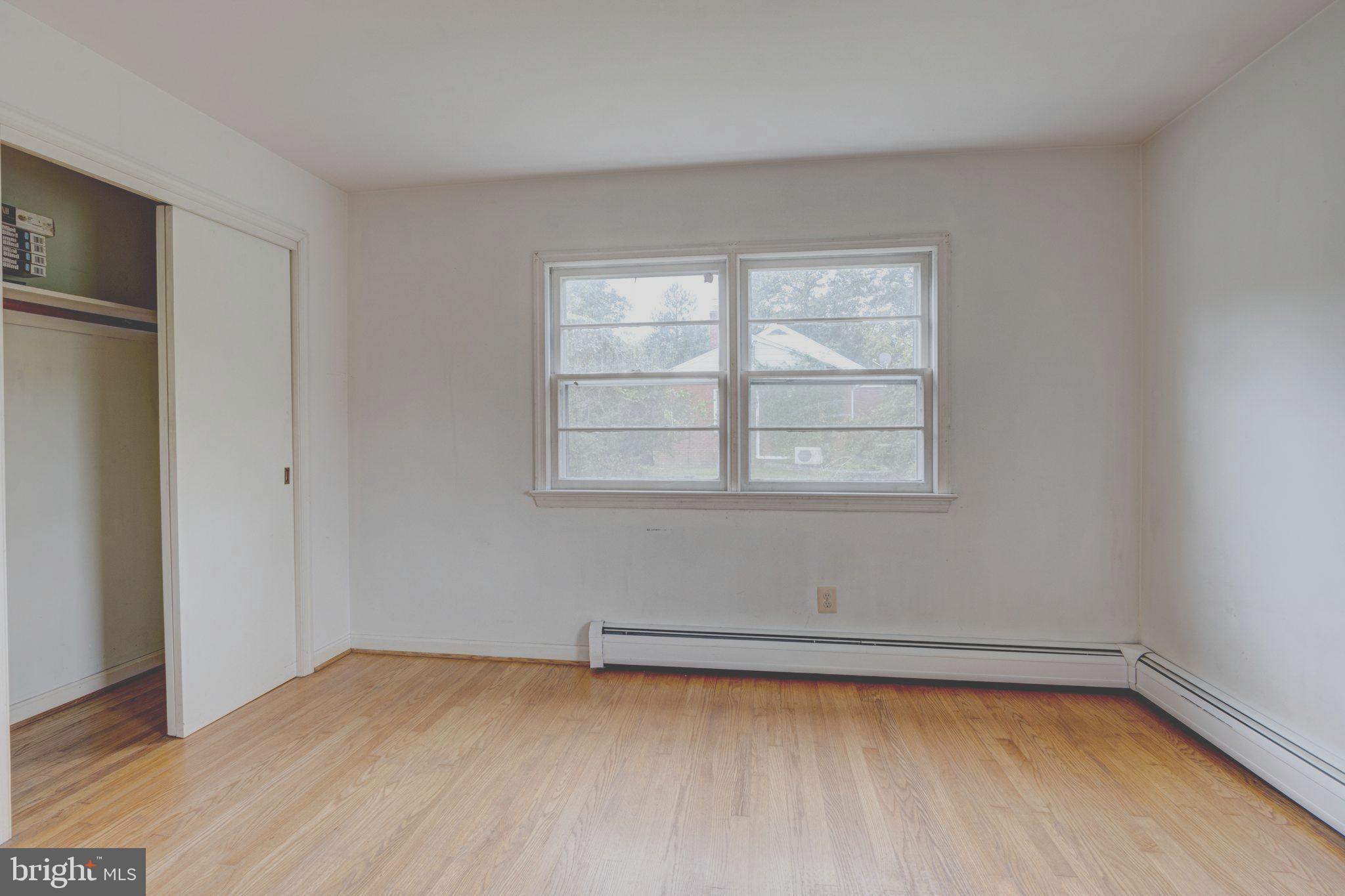 Real estate listing preview #14