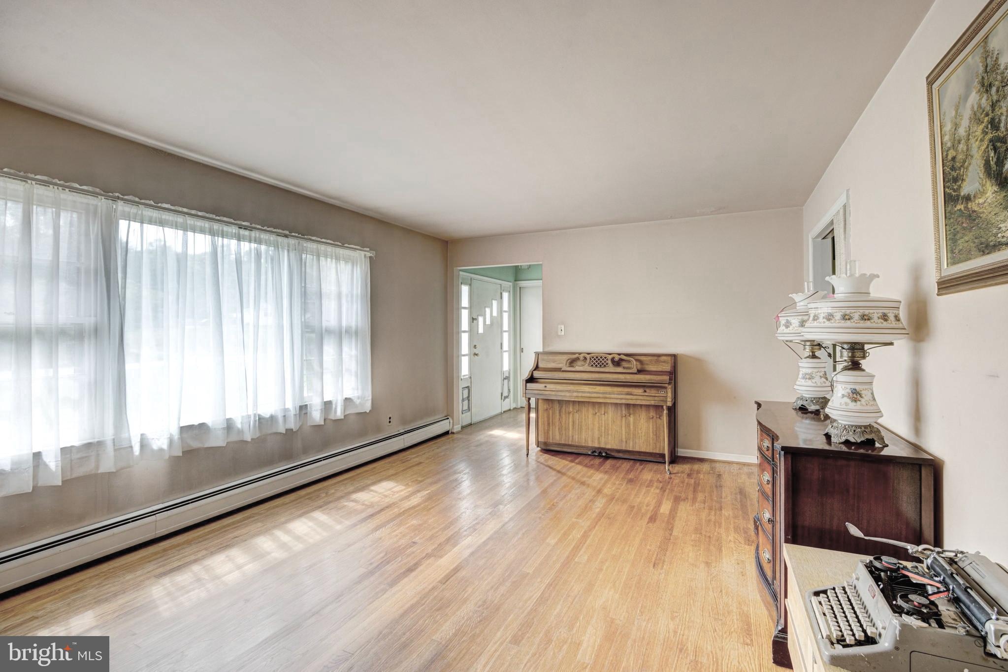 Real estate listing preview #5