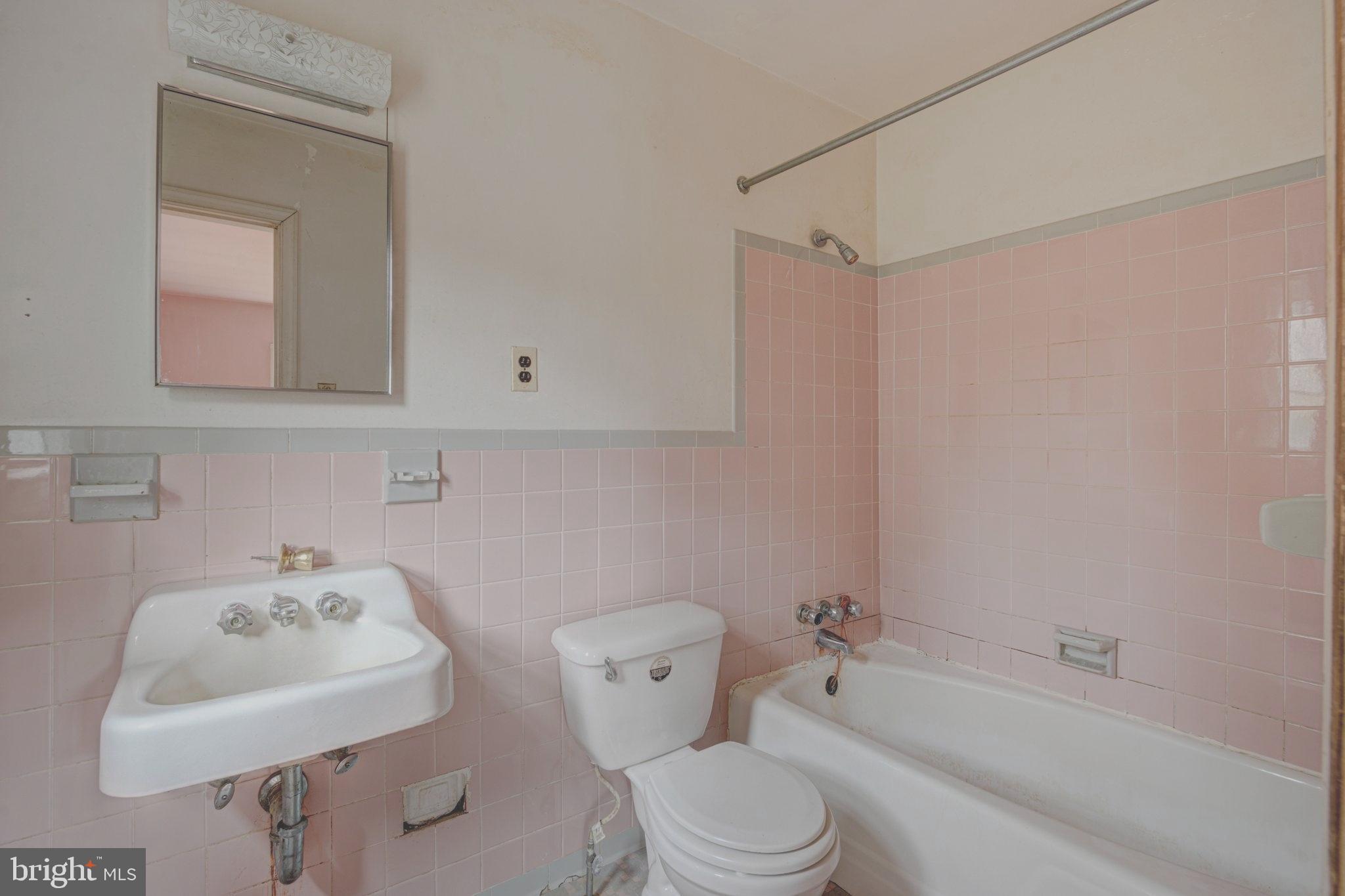 Real estate listing preview #11