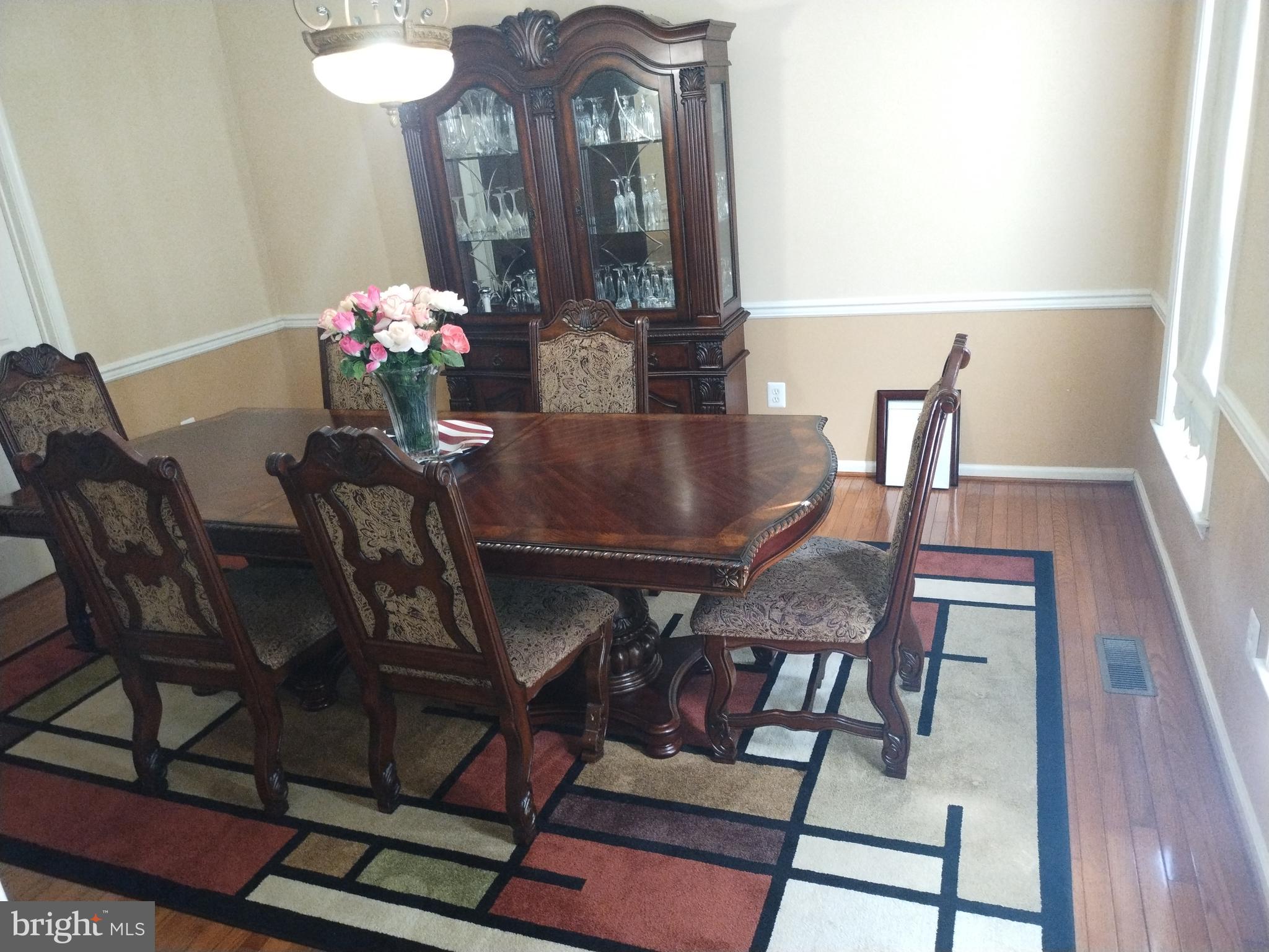 Real estate listing preview #14