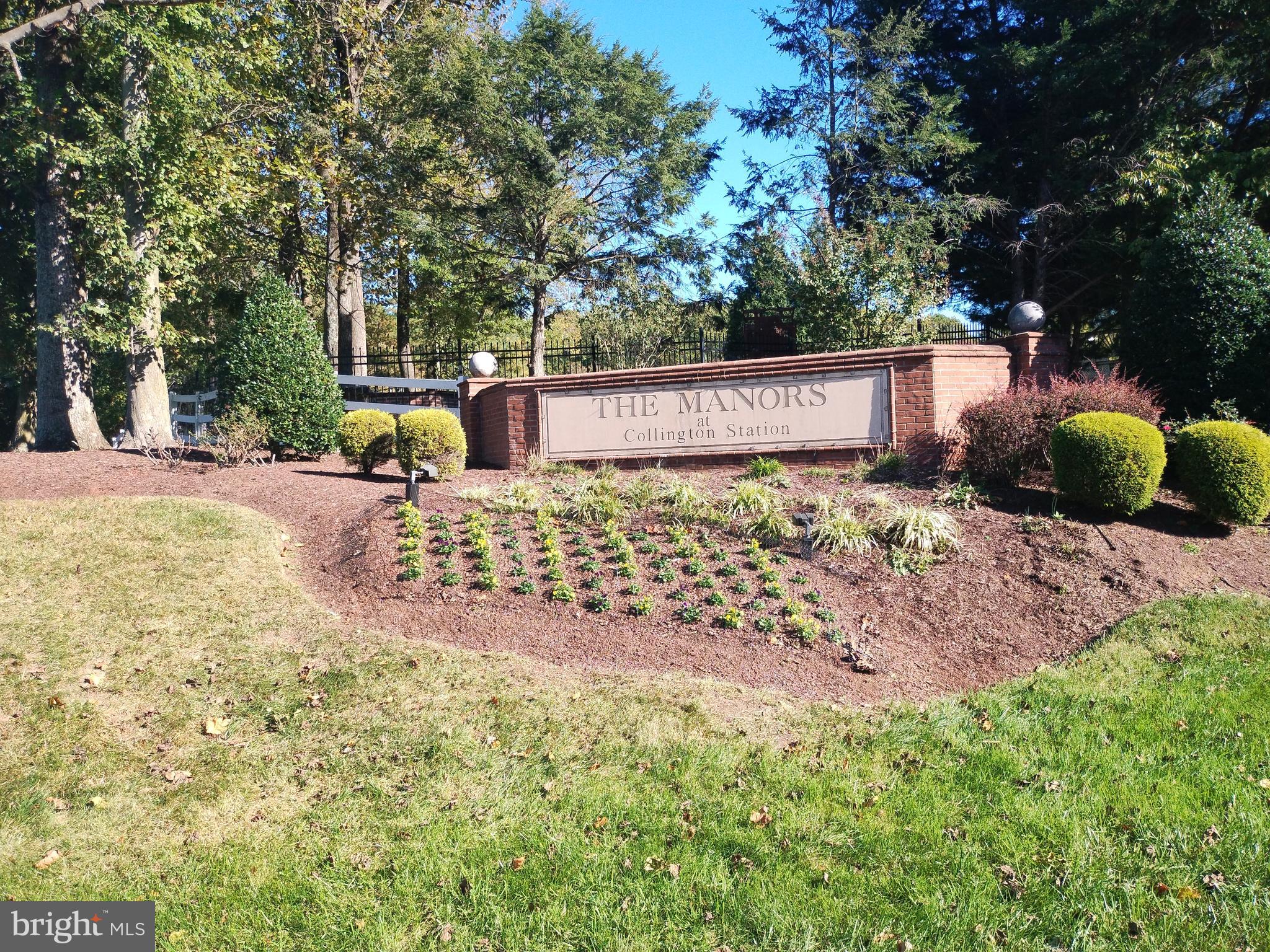 Real estate listing preview #8